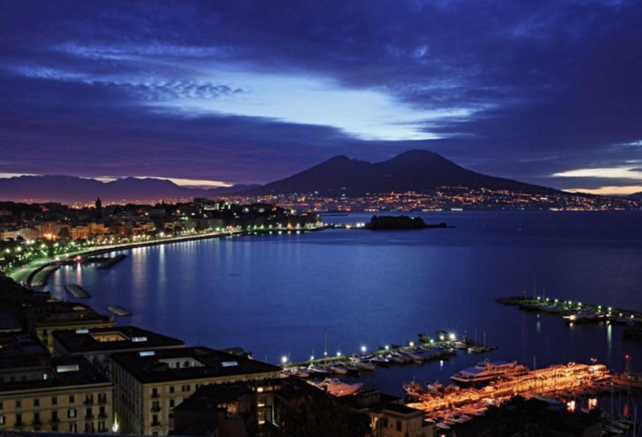 Home Sweet Home Storia Di Napoli Buitenkant foto